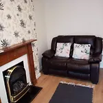 Commons Cosy Apartment